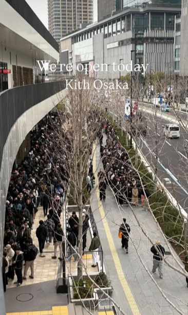 th x NB」市价起飞1000人夜排都抢不到了九游会真人游戏第一品牌Lisa带货同款！「Ki(图9)